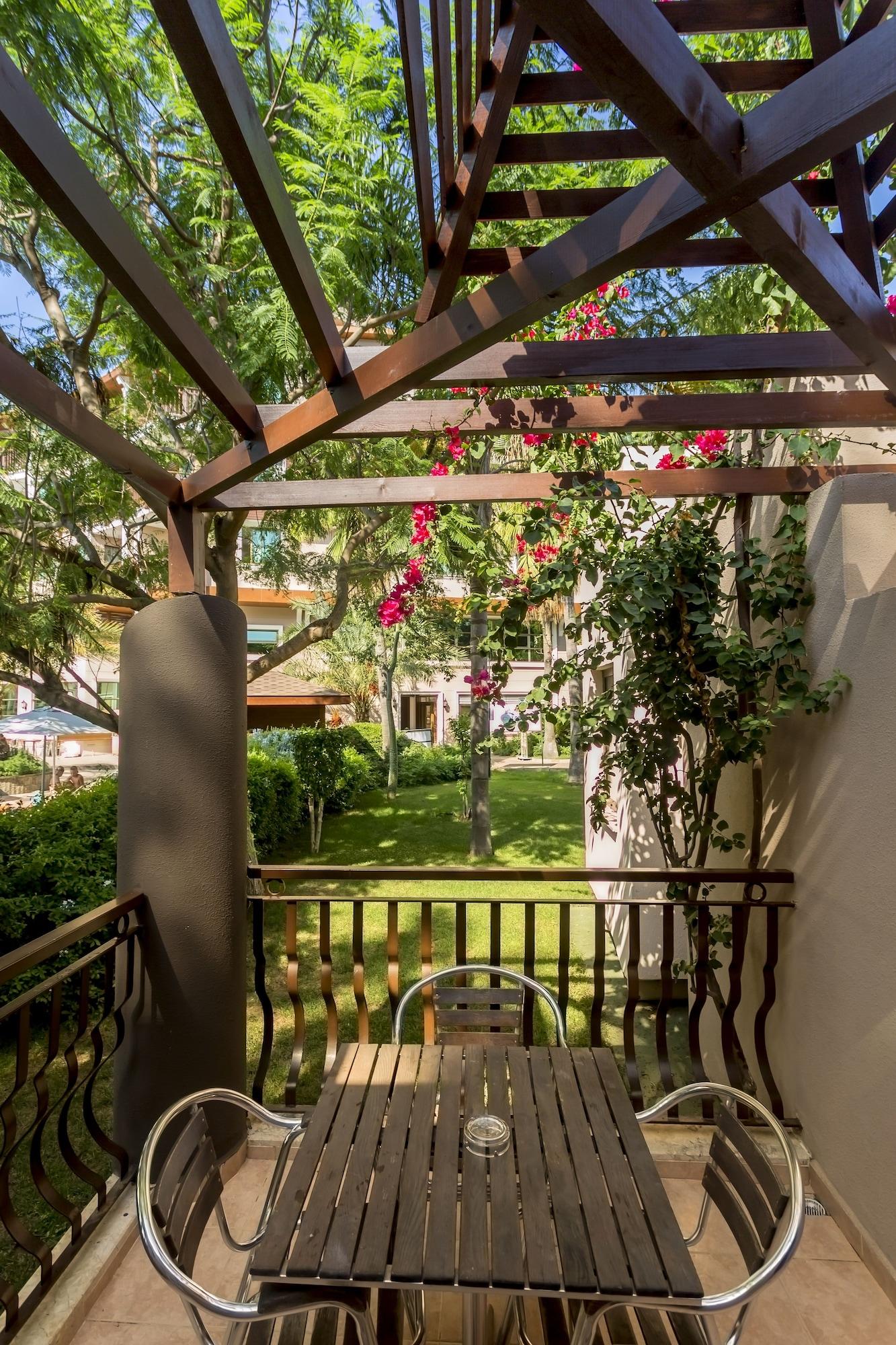 Family Room Garden View